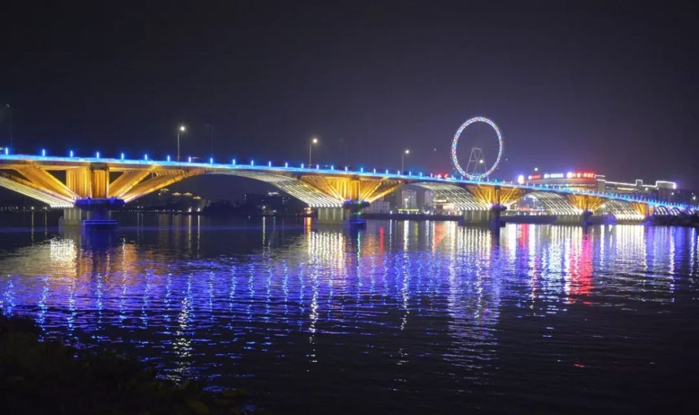 商業(yè)建筑亮化設(shè)計(jì)的核心要素是什么？